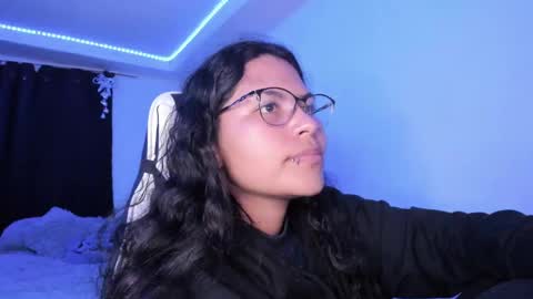  Lady  online show from 23, 12, 2024