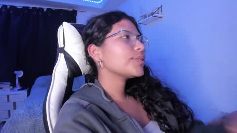  Lady  online show from 2, 2, 2025