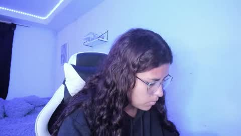 Snapshot of ladybrown_16 chatting on 5, 11, 2025 Lady online show from 5, 11, 2025