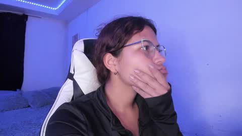 Snapshot of ladybrown_16 chatting on 8, 11, 2025 Lady online show from 8, 11, 2025