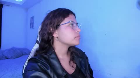 Snapshot of ladybrown_16 chatting on 25, 11, 2025 Lady online show from 25, 11, 2025