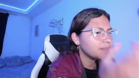 Snapshot of ladybrown_16 chatting on 17, 12, 2025 Lady online show from 17, 12, 2025