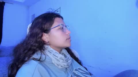 Snapshot of ladybrown_16 chatting on 19, 12, 2025 Lady online show from 19, 12, 2025