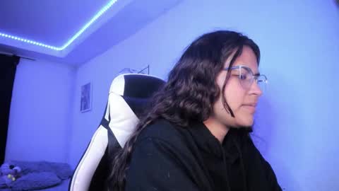 Snapshot of ladybrown_16 chatting on 9, 2, 2026 Lady online show from 9, 2, 2026