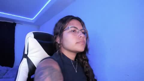  Lady  online show from 4, 3, 2026