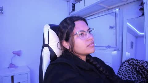  Lady  online show from 9, 5, 2026