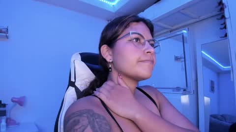  Lady  online show from 13, 5, 2026