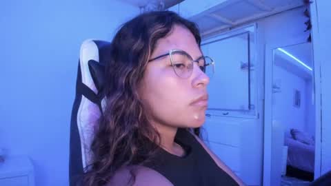  Lady  online show from 24, 6, 2026