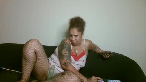 Snapshot of ladycreamypr1 chatting on 28, 5, 2026 onlyfans Ladycreamypr online show from 28, 5, 2026