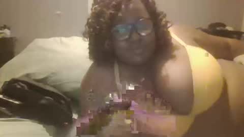 Snapshot of ladye520 chatting on 25, 9, 2025 ladye520 online show from 25, 9, 2025