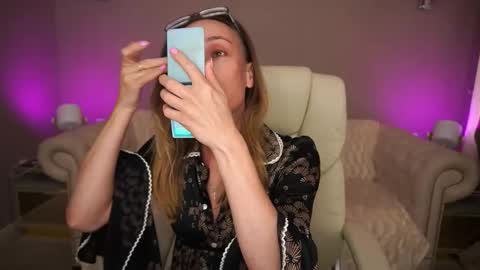 Snapshot of ladyfromua chatting on 22, 9, 2025 Lady online show from 22, 9, 2025