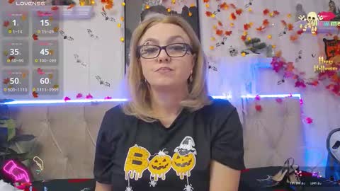 Snapshot of ladyjeen chatting on 28, 10, 2025 Lady Jeen Back on Sunday 8th of December online show from 28, 10, 2025