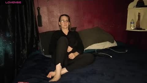 ladykiva_n_hubz online show from 8, 10, 2025