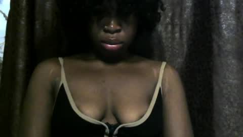 Snapshot of ladylilasexy chatting on 22, 5, 2026 sexylila online show from 22, 5, 2026