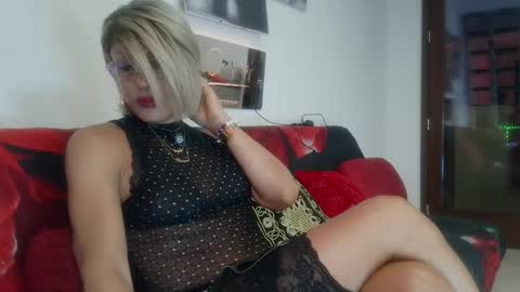 Snapshot of ladyoxana chatting on 18, 5, 2026 Oxana online show from 18, 5, 2026
