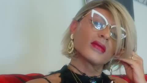 Snapshot of ladyoxana chatting on 19, 5, 2026 Oxana online show from 19, 5, 2026