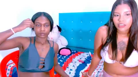 Snapshot of ladypussy69779756 chatting on 22, 12, 2024 laura online show from 22, 12, 2024