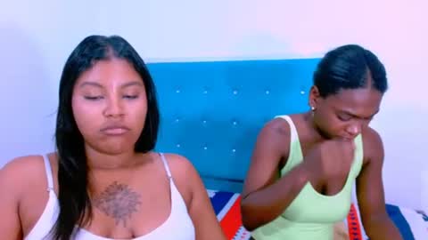 Snapshot of ladypussy69779756 chatting on 11, 3, 2025 laura online show from 11, 3, 2025