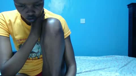 Snapshot of ladyqeeen chatting on 5, 2, 2025 ladyqeeen online show from 5, 2, 2025