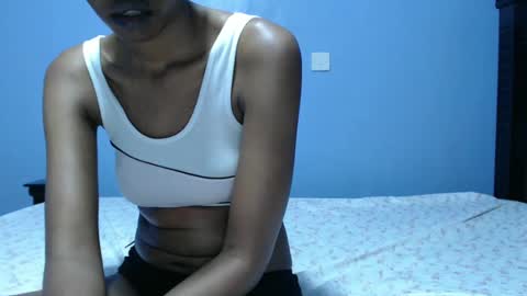 Snapshot of ladyqeeen chatting on 6, 2, 2025 ladyqeeen online show from 6, 2, 2025