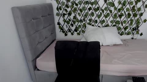Snapshot of ladysexy_hot19 chatting on 14, 1, 2025 Ladysexy hot19 online show from 14, 1, 2025