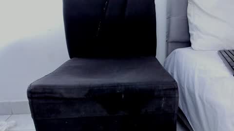 Snapshot of ladysexy_hot19 chatting on 1, 2, 2025 Ladysexy hot19 online show from 1, 2, 2025