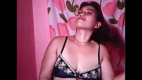 ladysweet4u69 online show from 8, 6, 2026