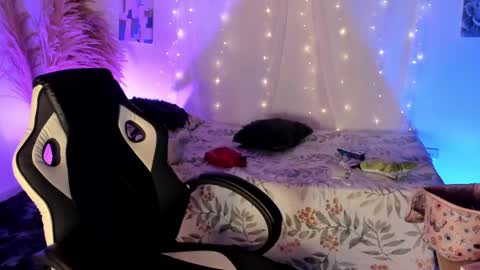 Lady  online show from 17, 5, 2026