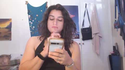 Snapshot of laflori chatting on 15, 9, 2025 Sara Florez online show from 15, 9, 2025