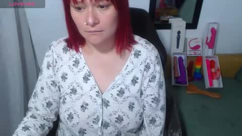 Snapshot of lahurent_weed420 chatting on 21, 2, 2025 paola and a guest lol online show from 21, 2, 2025