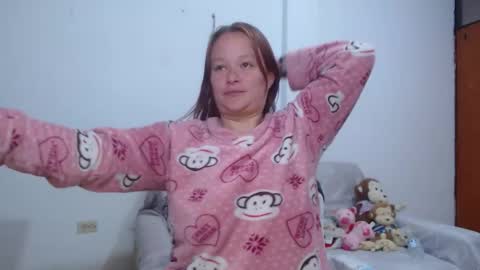 Snapshot of lahurent_weed420 chatting on 27, 9, 2025 paola and a guest lol online show from 27, 9, 2025