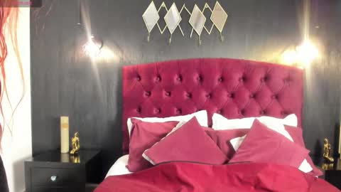 Laia  online show from 21, 9, 2025