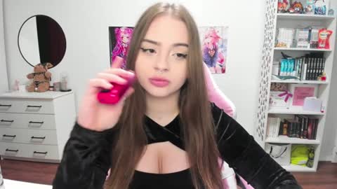 Kira online show from 28, 1, 2025