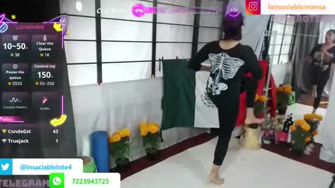 Snapshot of lainsaciableintensa chatting on 25, 10, 2025 lainsaciableintensa online show from 25, 10, 2025