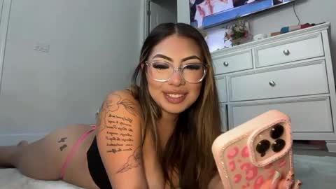 lalaxxo online show from 30, 4, 2026