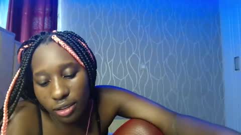 Snapshot of lalisa_manobal chatting on 30, 4, 2026 Lalisa online show from 30, 4, 2026