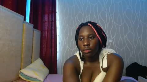 Snapshot of lalisa_manobal chatting on 16, 5, 2026 Lalisa online show from 16, 5, 2026