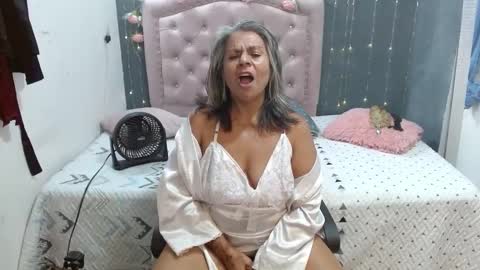Snapshot of lalisha_96 chatting on 15, 10, 2025 lalisha online show from 15, 10, 2025