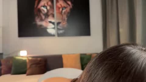 Ellina online show from 1, 2, 2026