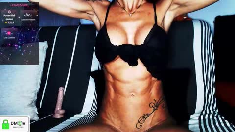 Lola online show from 9, 10, 2025