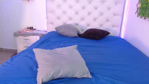 Laura online show from 4, 10, 2025