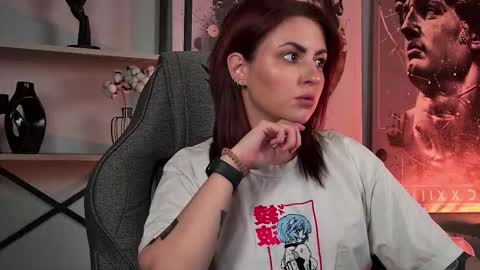 just call me Lana  and her security online show from 9, 10, 2025