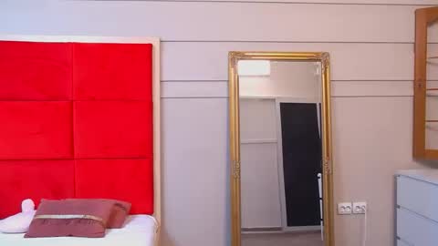 Snapshot of lana_banner chatting on 3, 10, 2025 LanaBanner online show from 3, 10, 2025