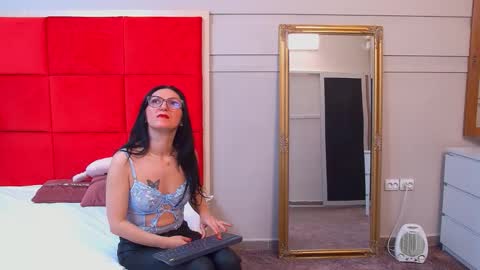 Snapshot of lana_banner chatting on 15, 10, 2025 LanaBanner online show from 15, 10, 2025