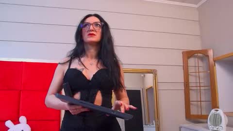 Snapshot of lana_banner chatting on 7, 11, 2025 LanaBanner online show from 7, 11, 2025