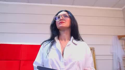 Snapshot of lana_banner chatting on 5, 2, 2026 LanaBanner online show from 5, 2, 2026