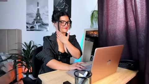 Snapshot of lana_beket_ chatting on 12, 5, 2026 Lana online show from 12, 5, 2026