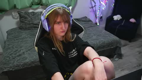 Snapshot of lana_del_kay chatting on 28, 2, 2025 Kay online show from 28, 2, 2025