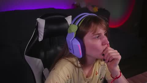 Snapshot of lana_del_kay chatting on 11, 9, 2025 Kay online show from 11, 9, 2025