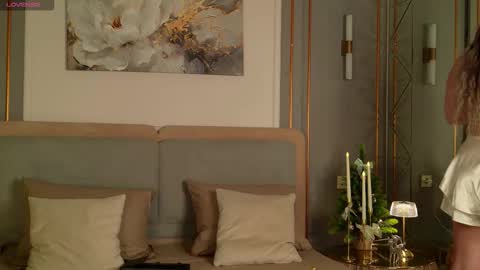 lana_ellie online show from 4, 12, 2025